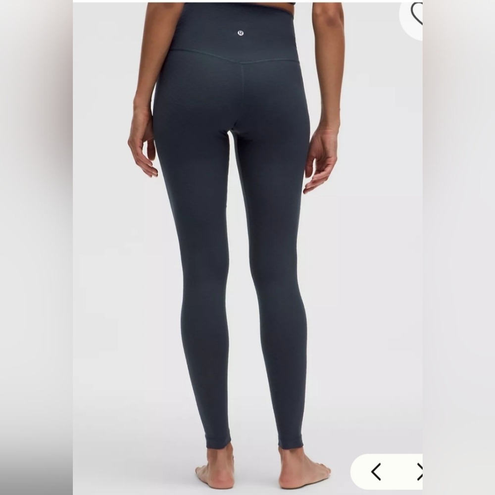 Lululemon Align Navy Leggings size 6 lenghr 28 New with tags - Picture 2 of 12
